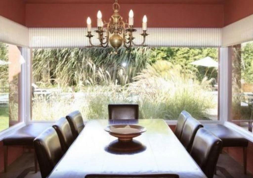 Hermosa casa en venta de 6 dormitorios en La Barra, Punta d