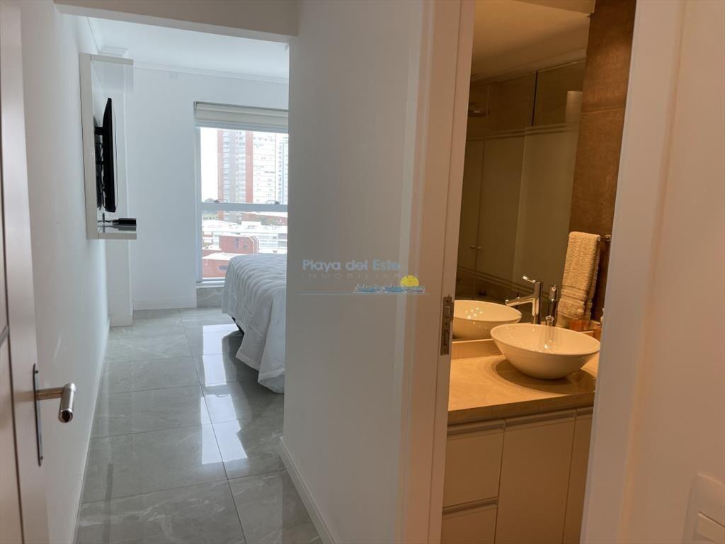 Apartamento de 2 dormitorios en alquiler temporal