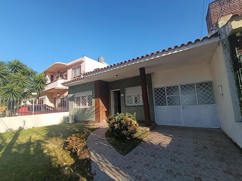 Hermosa casa en  uno de los barrios más lindos, en malvin.