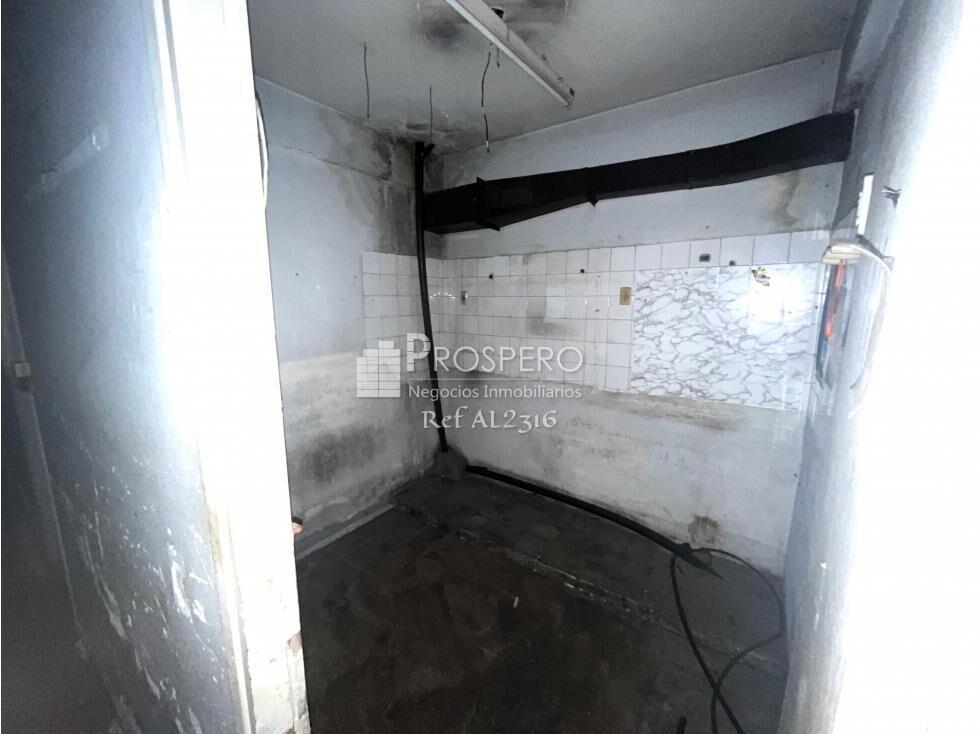 AL2316 Venta Local Totalmente a Reciclar 3 Plantas Centro