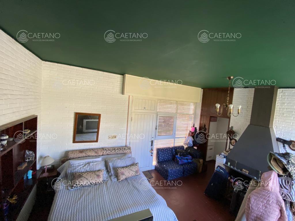 Casa a metros de playa mansa, Pinares!!
