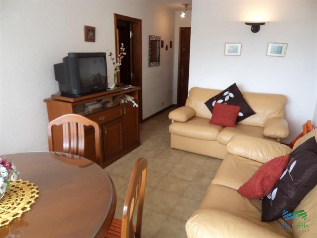 Apartamento con vista espectacular a playa mansa
