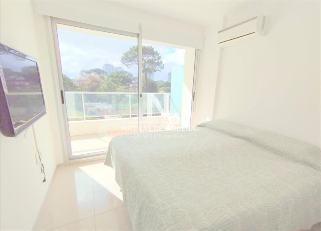 Apartamento de 1 dormitorio y medio en venta
