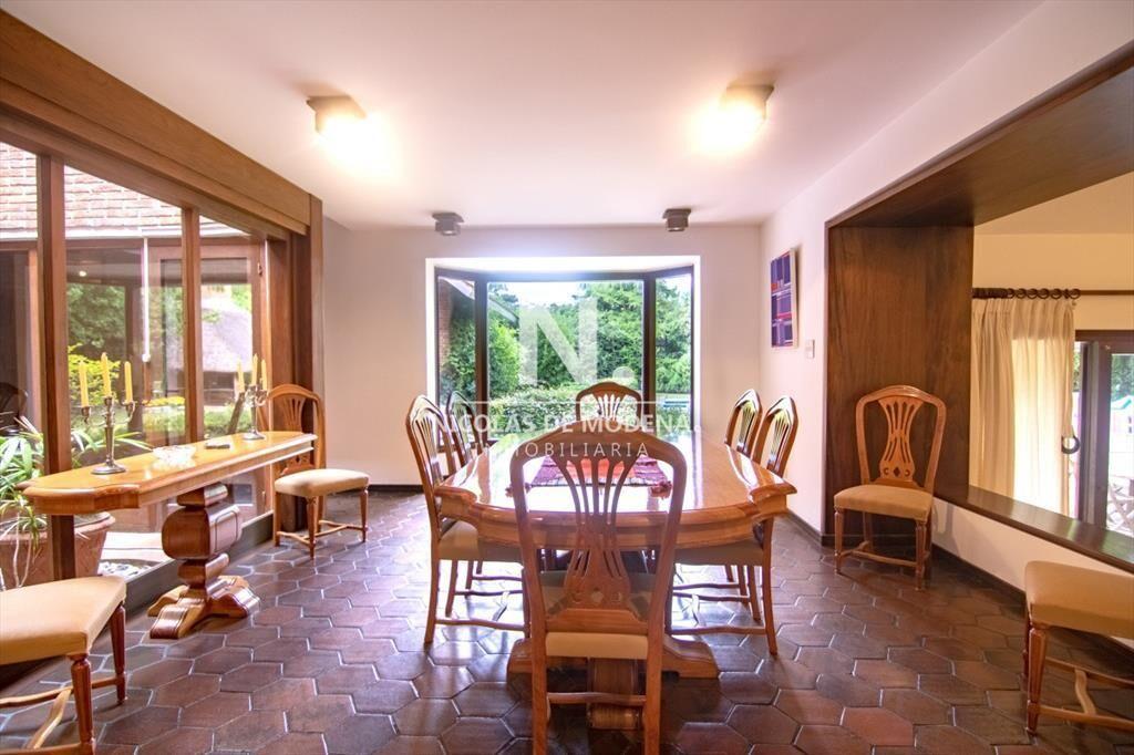 Espectacular chalet de gran tamaño, zona del