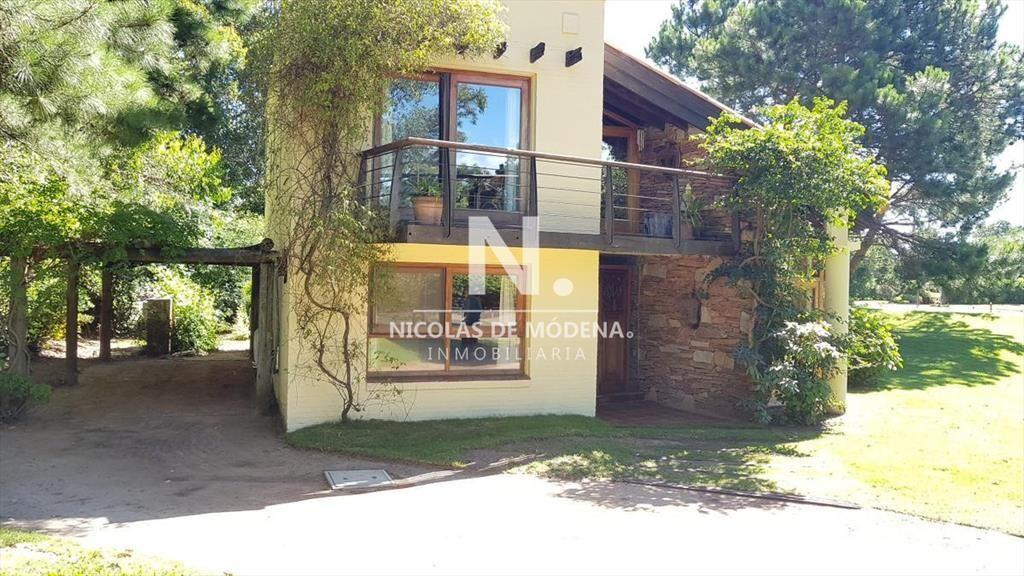 MUY BUENA CASA EN SOLANAS A 2 CUADRAS DE LA PLAYA
