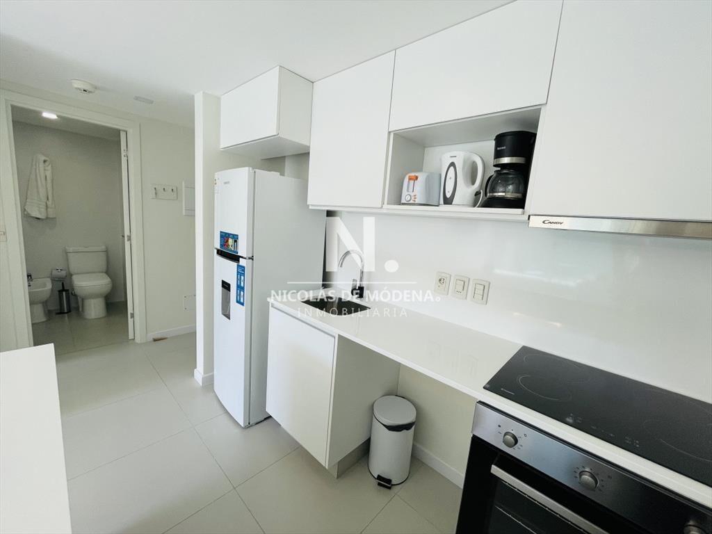 Apartamento en alquiler en Playa Mansa, Punta del Este