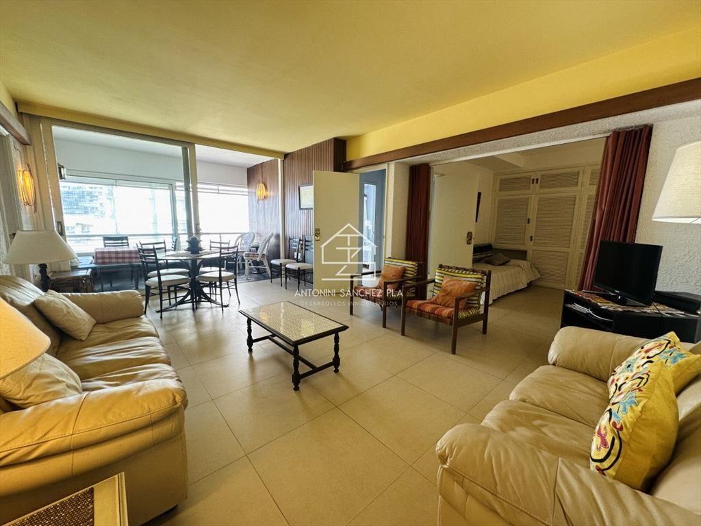 Venta de apartamento de dos dormitorios en Punta
