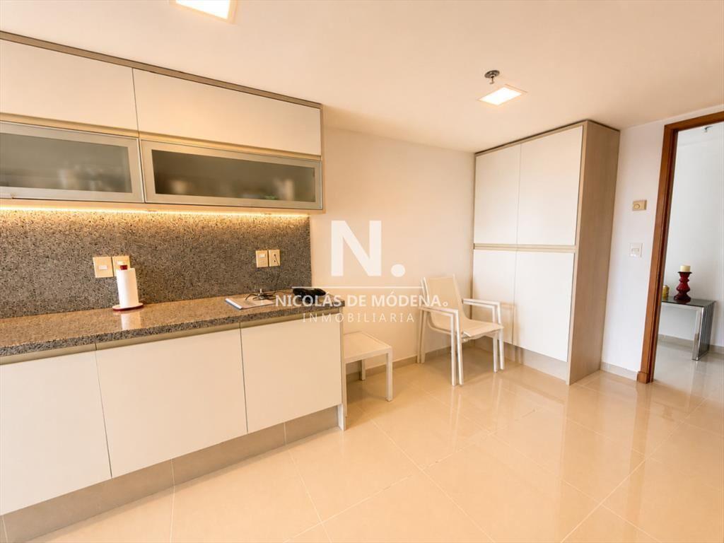 En venta apartamento de 3 dormitorios con vista