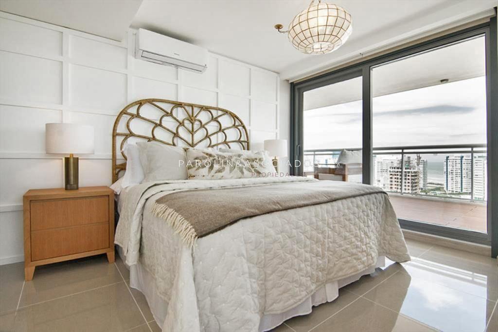 Apartamento en venta en Punta del Este, Torre