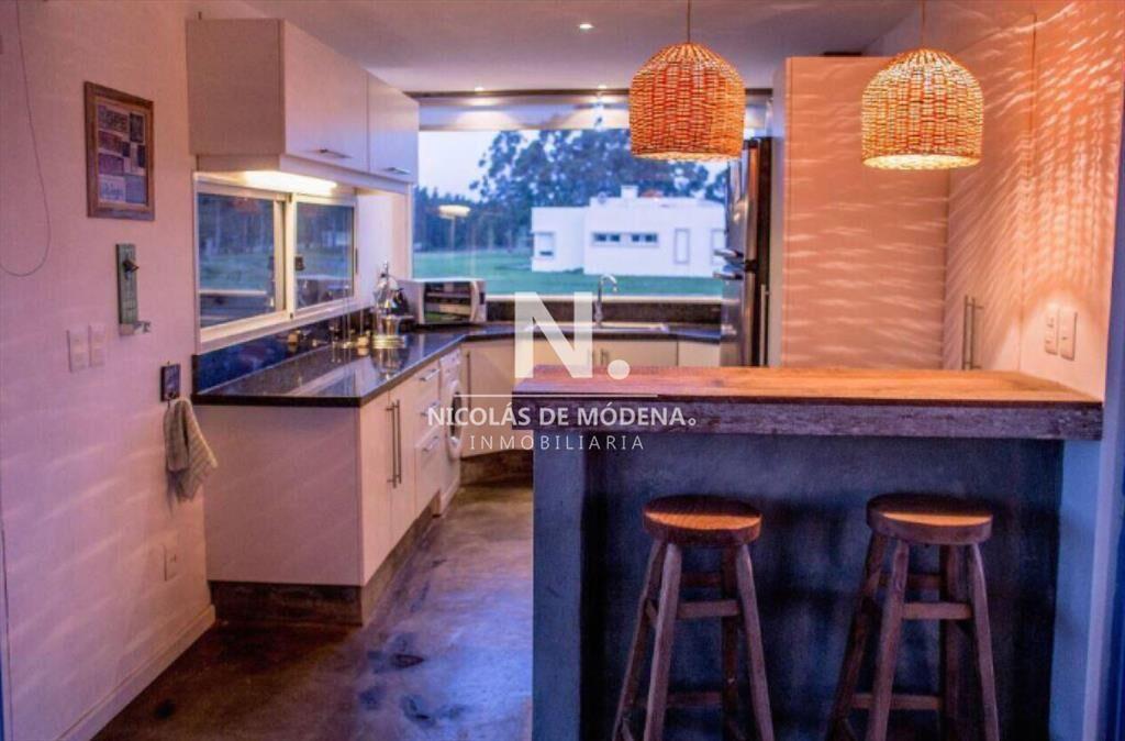 En venta y alquiler casa en Camino Eguzquiza Â?