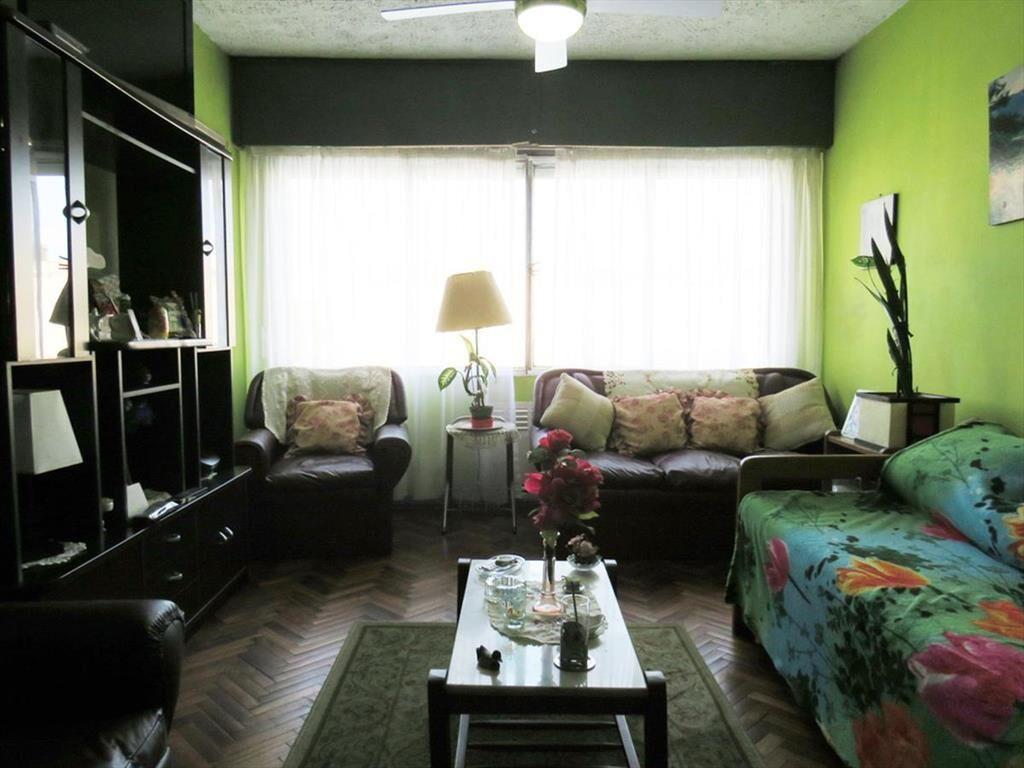 Venta Apartamento un dormitorio y cochera en Aguada