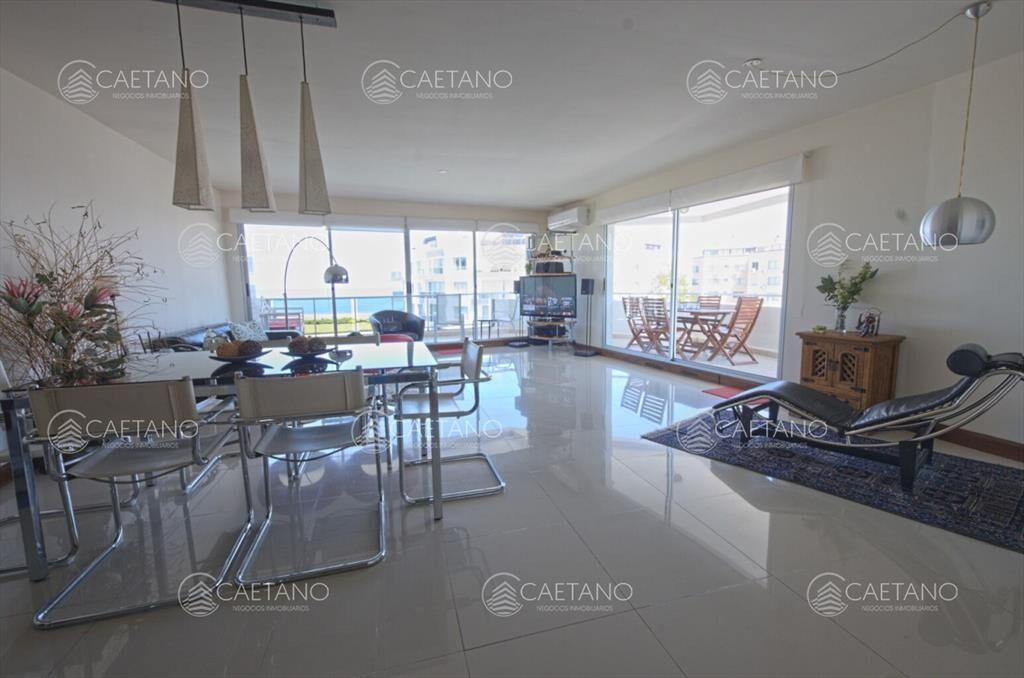 Apartamento en venta - Pinares