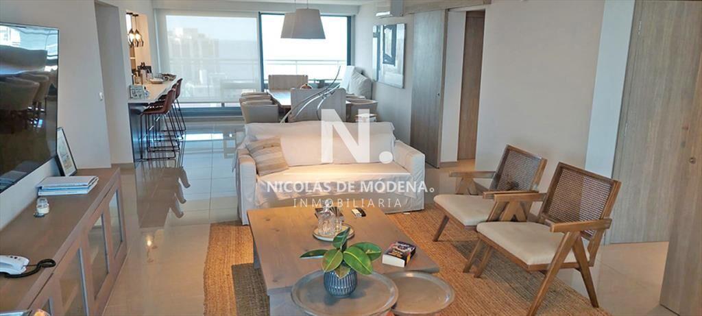 Venta Apartamento en Punta del Este Torre Onix  -