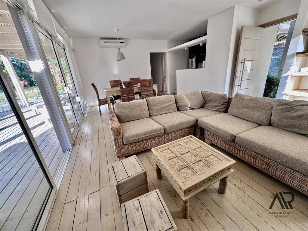 Casa en venta c/ cochera en Laguna Del Sauce