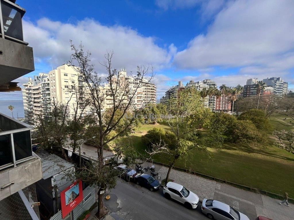 FRENTE A VILLA BIARRITZ. 185 MTS. VAZQUEZ LEDESMA CASI R...