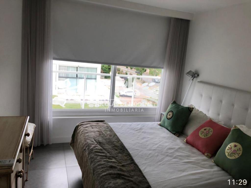 Vende Apartamento de 1 Dormitorio en Av. ? del