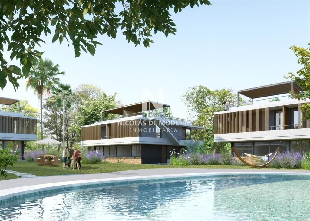 Se vende casa de 4 dormitorios en Punta del Este.