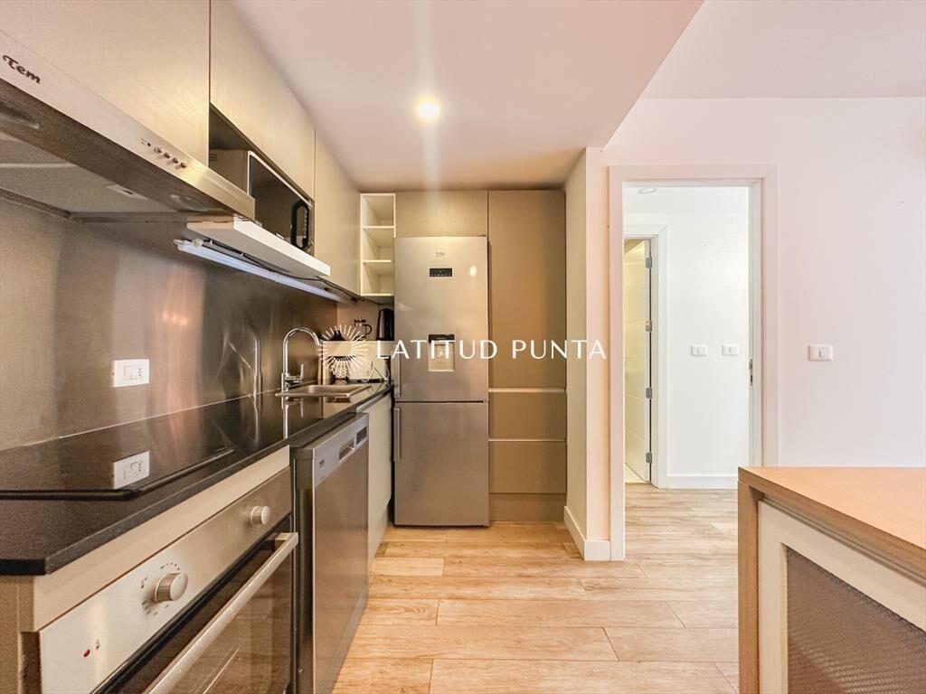 Apartamento 1 dormitorio con jardín. Puerto