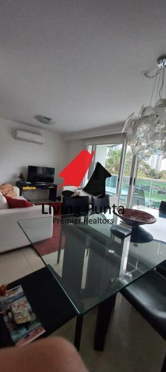 Apartamento en venta con amplia terraza y full