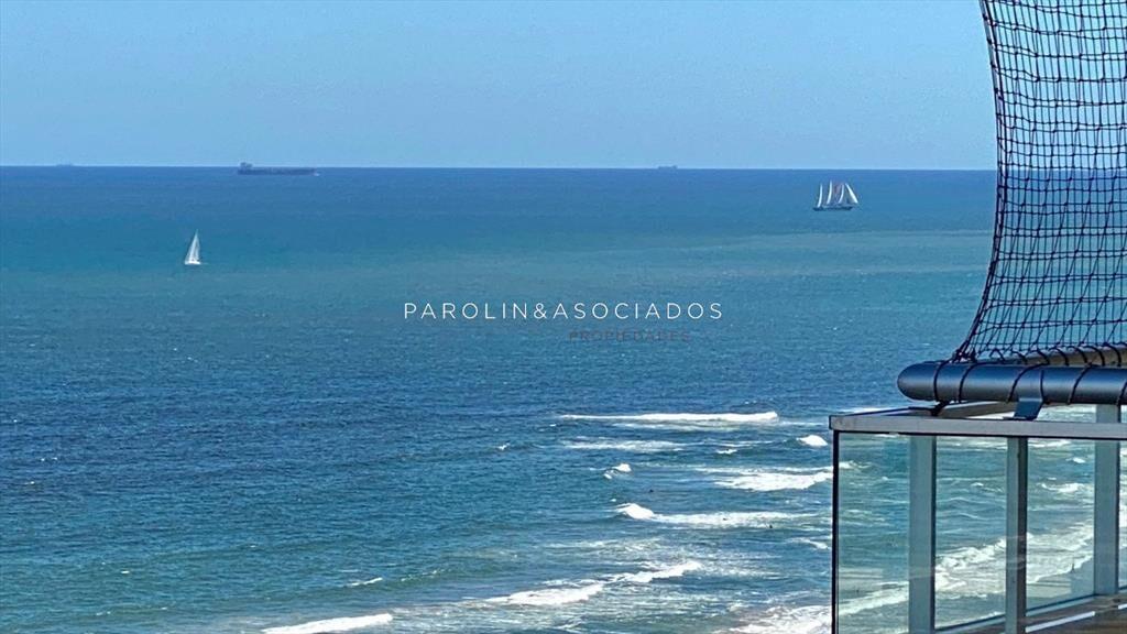 Hermoso apartamento en venta en Torre Lobos, del