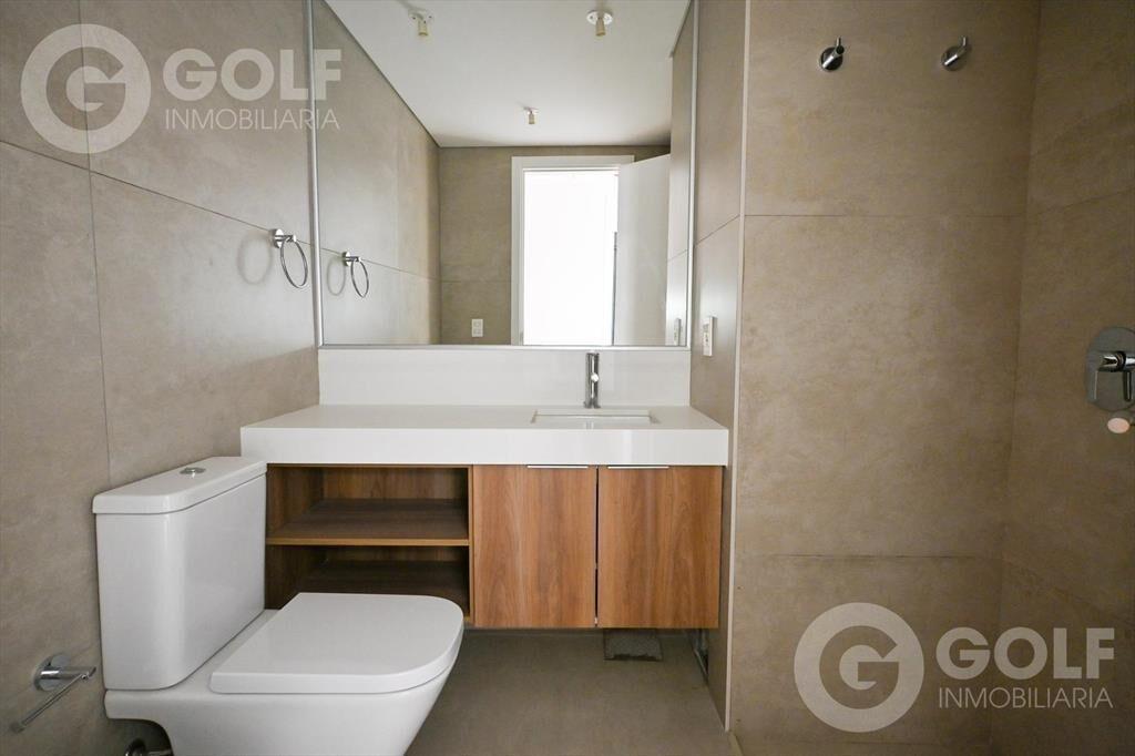 Alquiler de apartamento 2 dormitorios con jardin y cochera