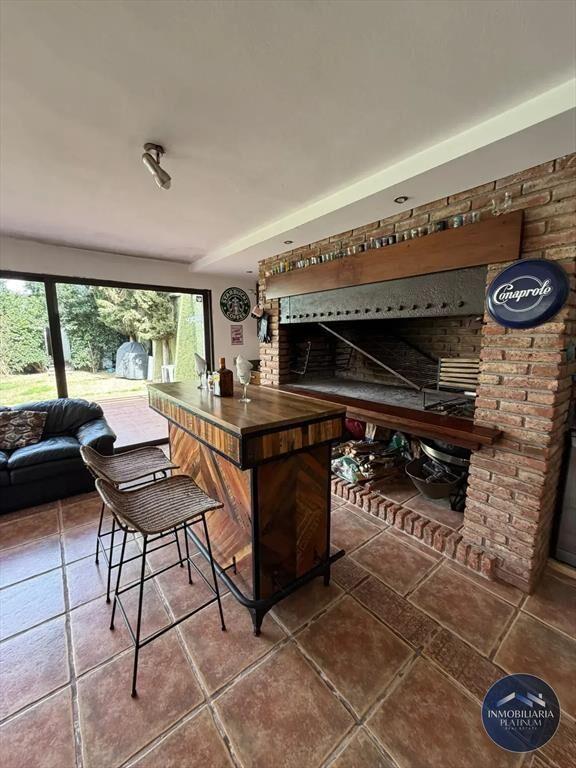 Casa en venta 4 dormitorios c/cochera, Carrasco