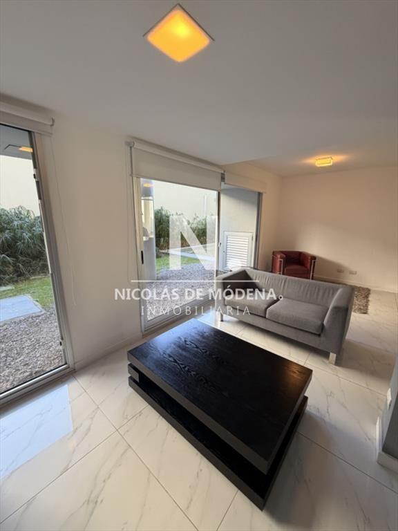 APARTAMENTO EN VENTA SOBRE ROOSEVELT CON GARAJE