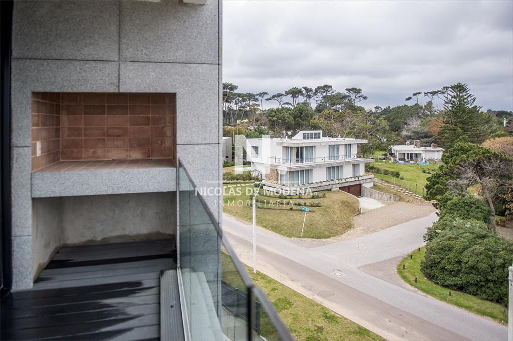 Vende apartamento equipado de 3 dormitorios al ,