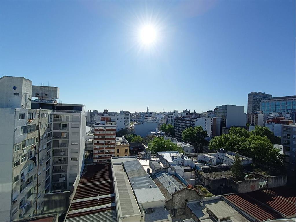 Venta Apartamento con renta Centro 1 Dormitorio 1 Baño Terr