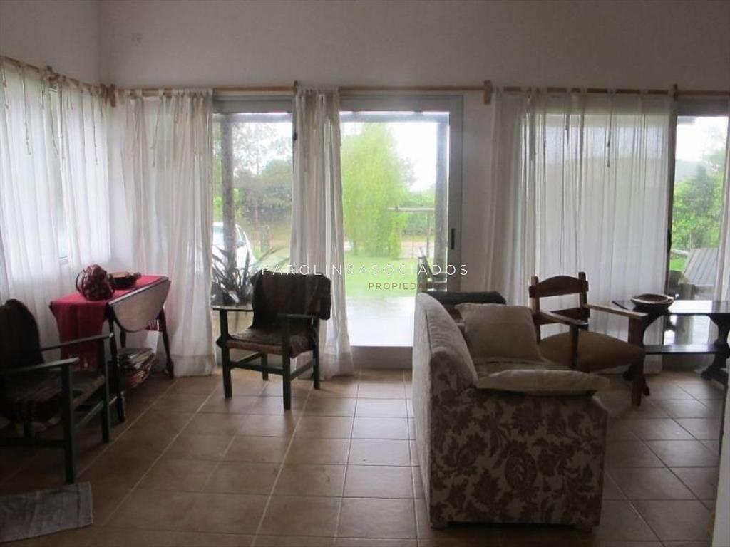 CASA DE 3 DORMITORIOS EN SOLANAS, PUNTA BALLENA