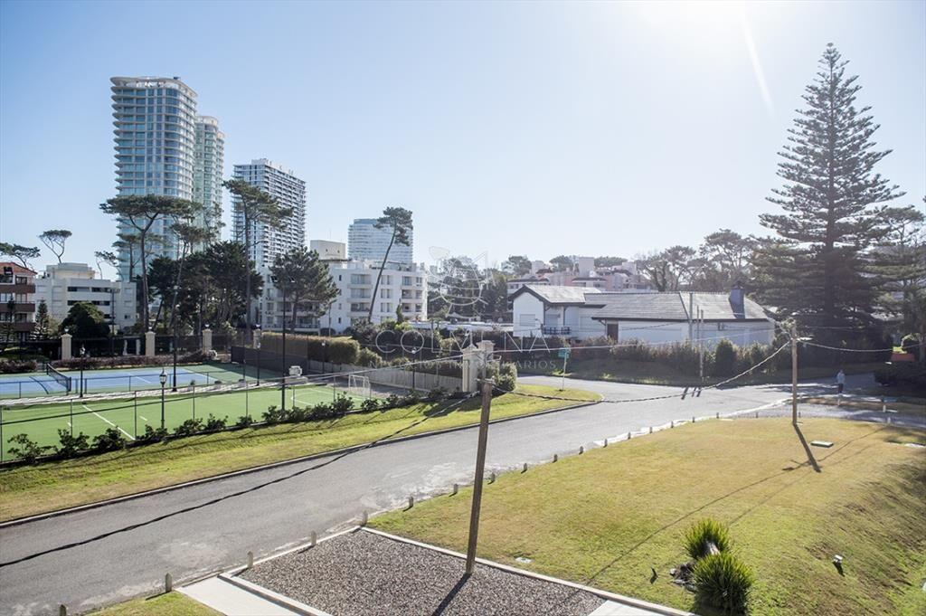 Departamento de 3 dormitorios en venta proximo a Playa Mans