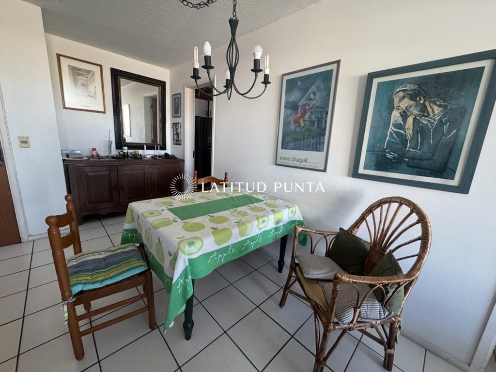 Apartamento de 3 dormitorios en Roosevelt