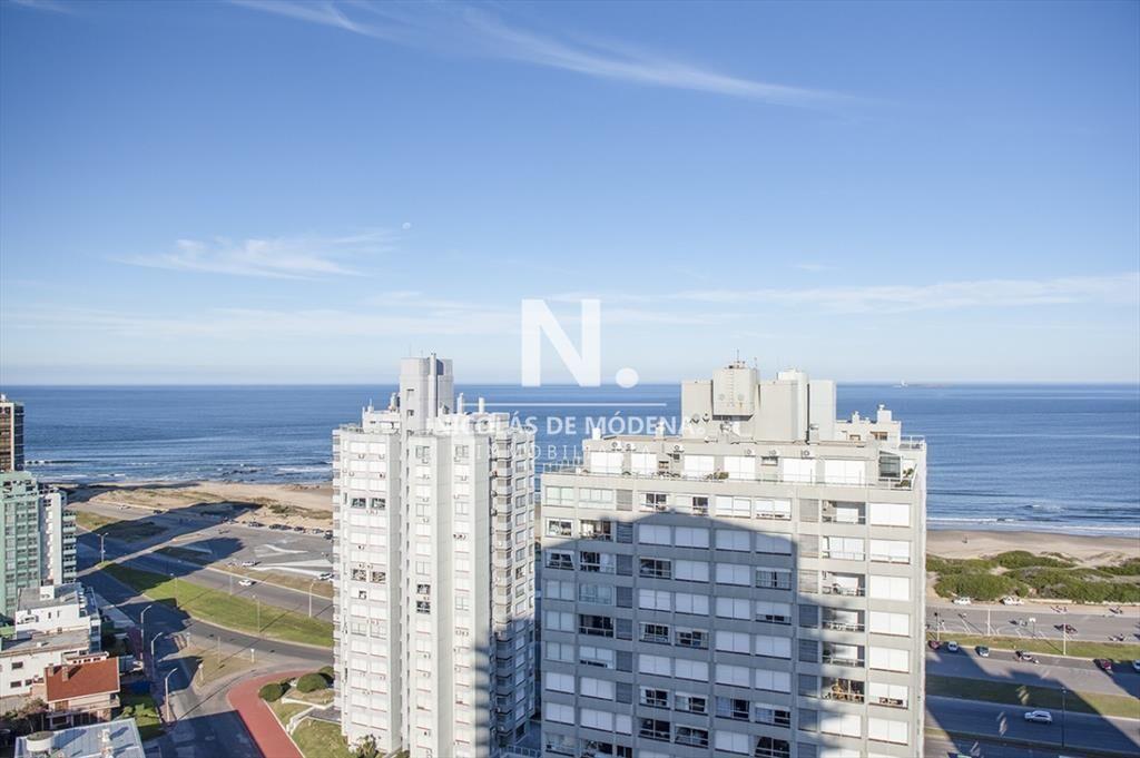 Onix Punta Del Este, Departamento de 3 en venta,