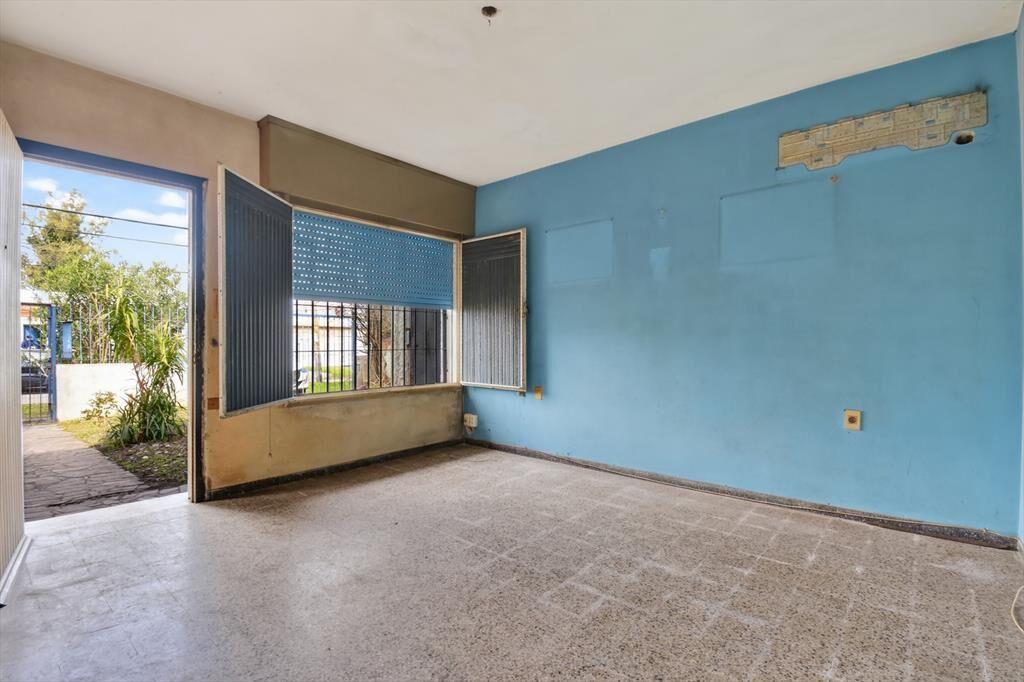 Casa en venta c/ cochera en Colón