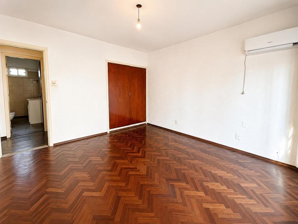 Apartamento en Venta 2 Dormitorios al Frente Cordón