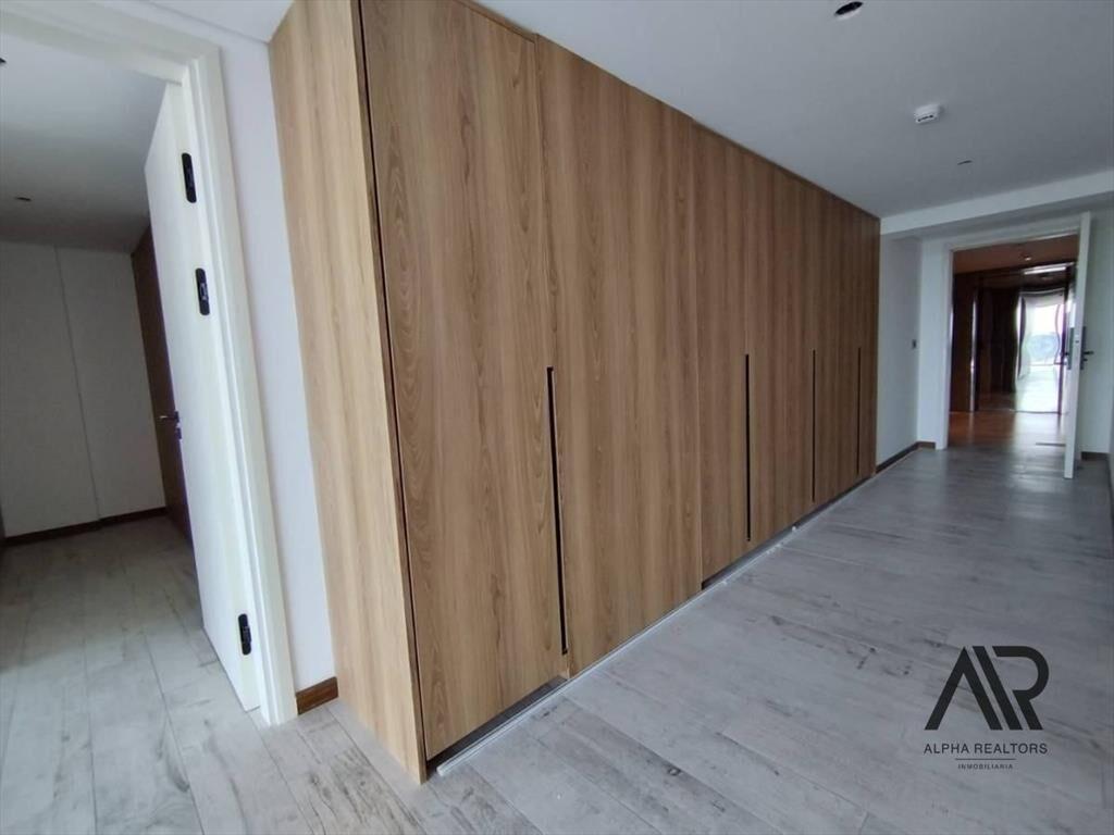 Apartamento De 1 Dormitorio, Próximo Desembocadura De La...