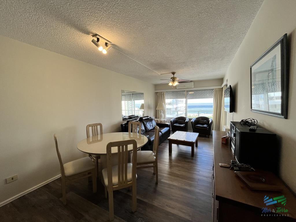 En venta apartamento 1 dormitorio y medio en del