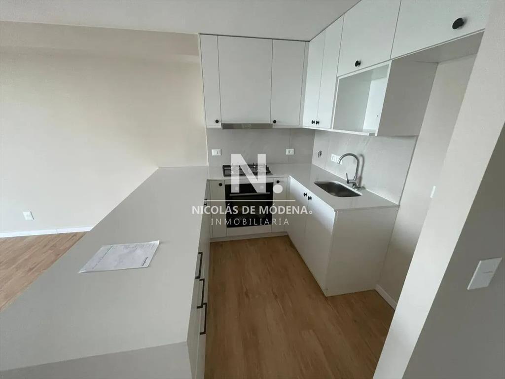Apartamento de 3 Dormitorios con vista al Lago en VENTA. Ba