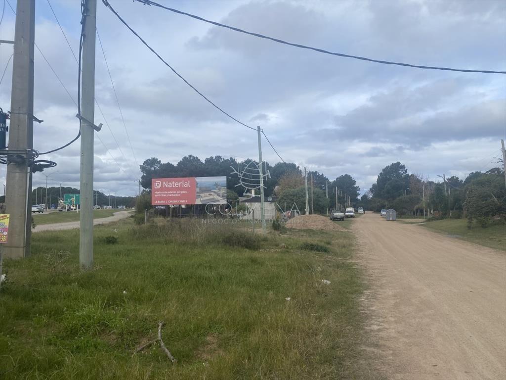 Terreno en esquina en Tio Tom