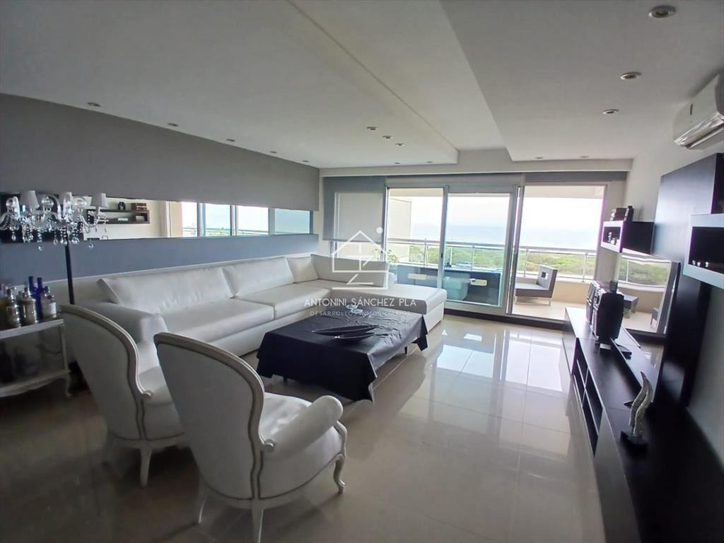 APARTAMENTO EN VENTA FRENTE AL MAR 3 DORMITORIOS