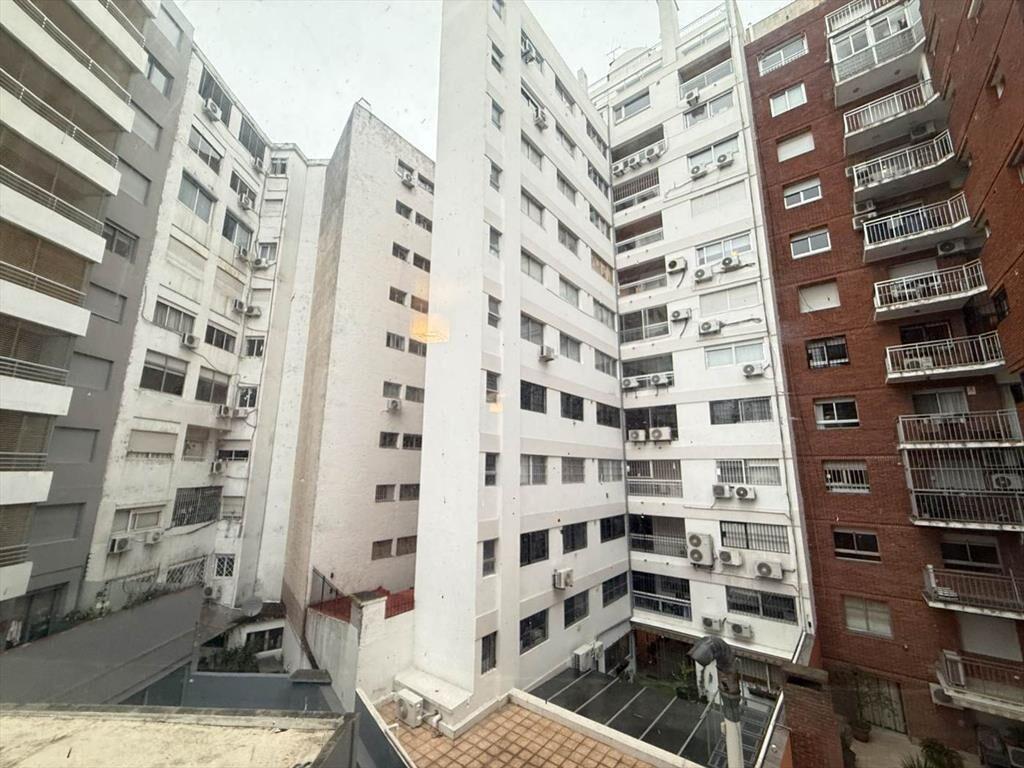 ALQUILER MONOAMBIENTE P.CARRETAS COCINA DEFINIDA
