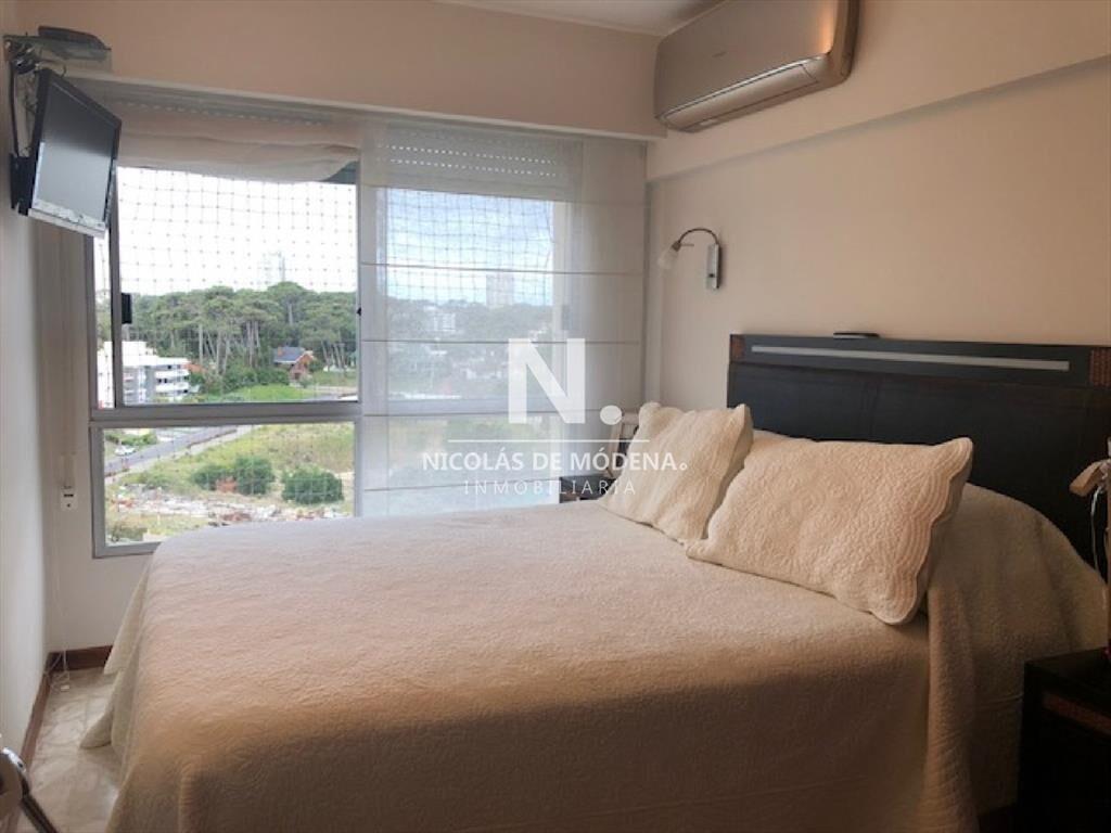 Departamento de 3 dormitorios en venta.