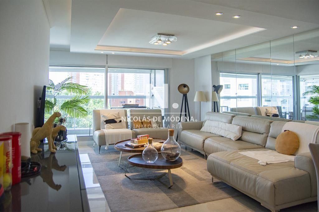 Vende departamento en Mansa de 3 dormitorios, con