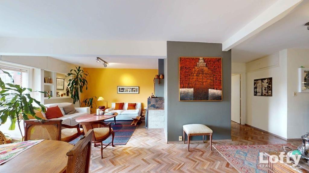 Apartamento en venta de 3 Dormitorios con Garaje y Terra...