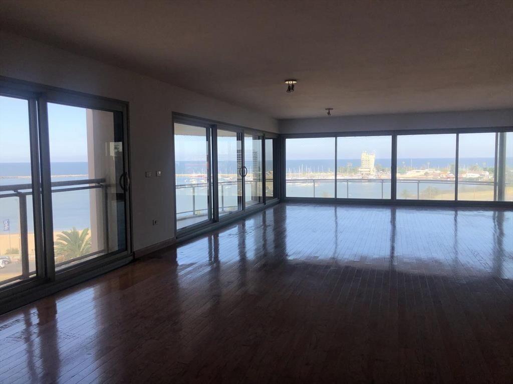 Departamento - Puerto Buceo- Torre Caelus- - Patricia Campi