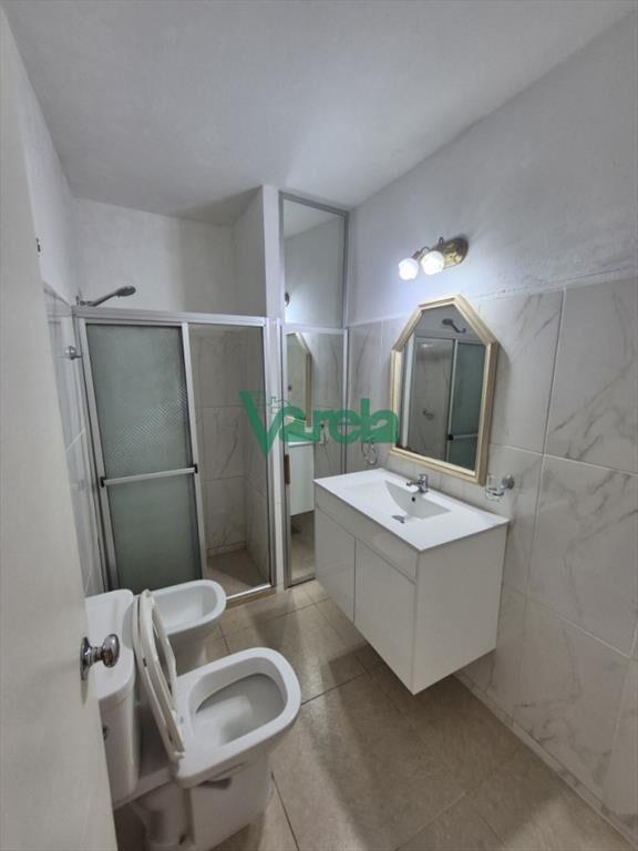 Venta apartamento Malvin sobre Rambla 2 dormitorios garage
