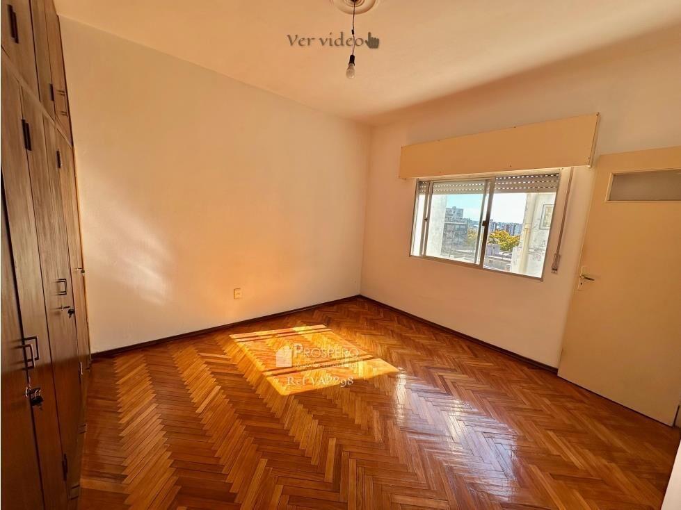 VA2298/1 venta apto 2 dorm Centro gran terraza
