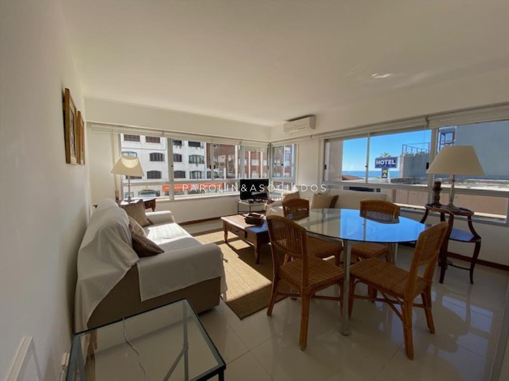 Muy lindo apartamento 2 dormitorios en Torre en