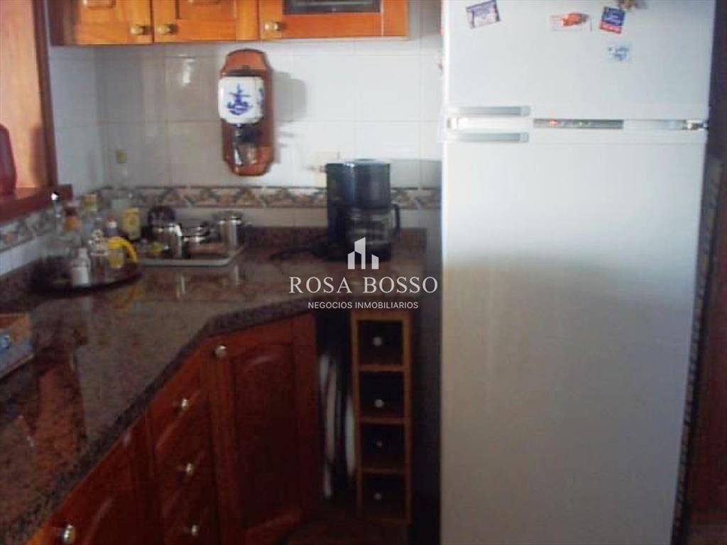 HERMOSA CASA EN PUNTA BALLENA, VISTA AL MAR