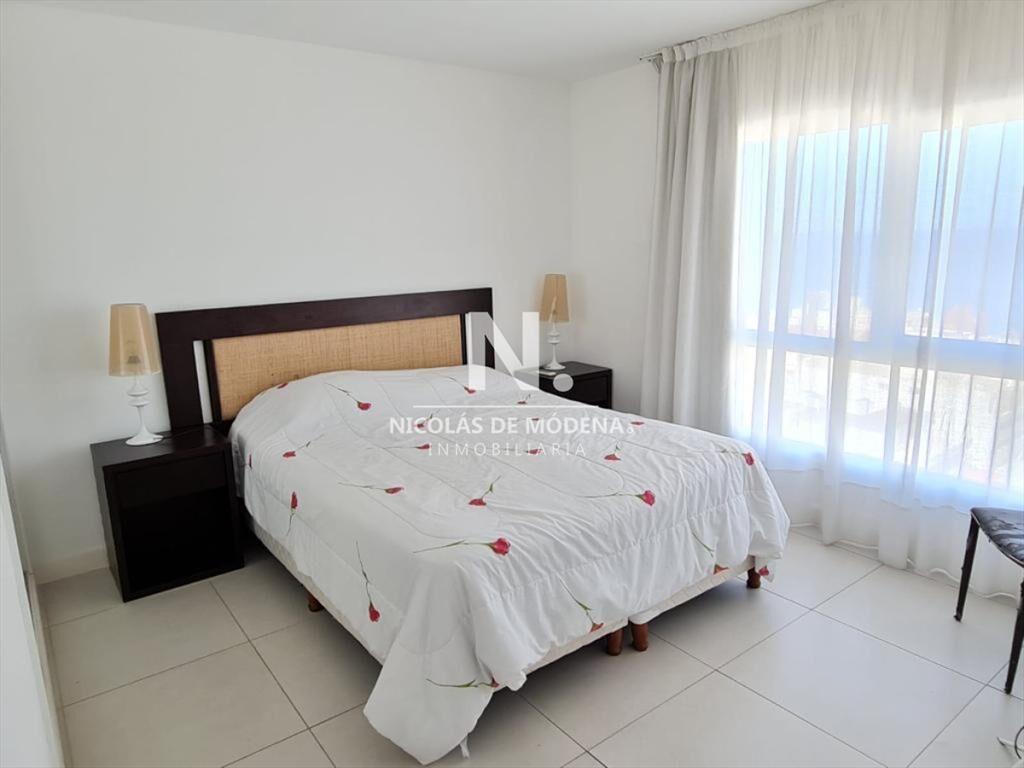 Punta del Este LUX TOWER- Venta departamento 3  9
